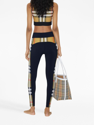 Burberry Zadie Check Sports Bra In Schwarz