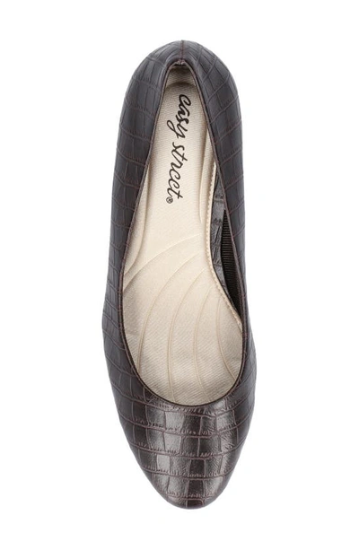 Easy Street Ballari Round Toe Pump In Brown Croco