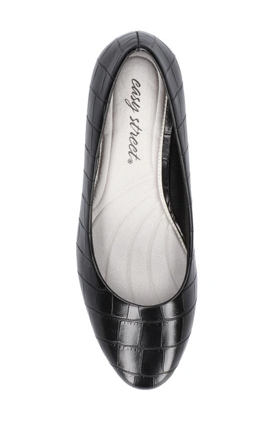 Easy Street Fabulous Womens Faux Leather Embossed Pumps In Black Croco