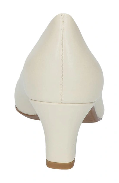 Easy Street Ballari Round Toe Pump In Bone