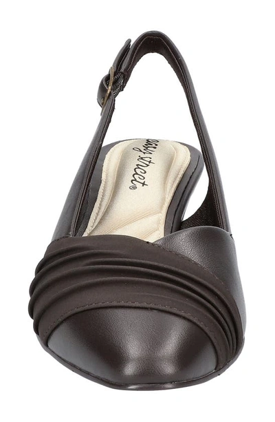 Easy Street Bates Slingback Pump In Brown