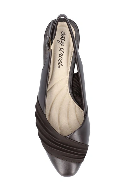 Easy Street Bates Slingback Pump In Brown