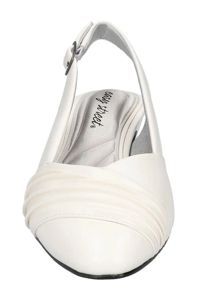 Easy Street Bates Slingback Pump In White