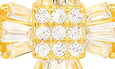 Queen Jewels Cz Cross Pendant Necklace In Gold