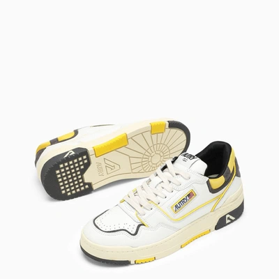 Shop Autry Low Clc White/grey/yellow Trainer