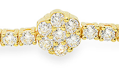 Queen Jewels Cz Floral Station Chain Bracelet In Gold