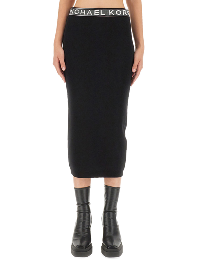 Michael Michael Kors Slim-fit Midi Skirt With Comfortable Waistband In Black