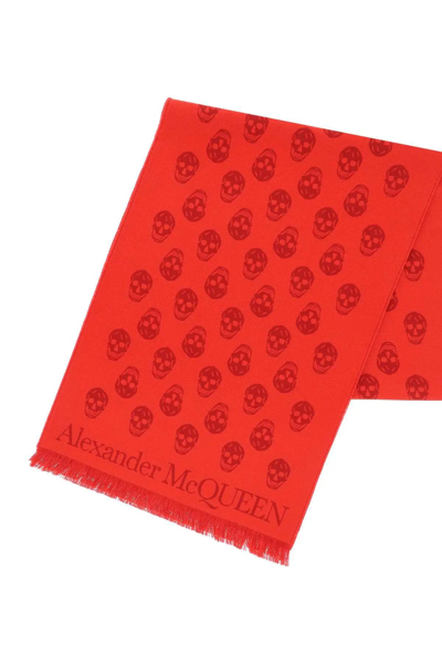 Shop Alexander Mcqueen Reversible Skull Wool Scarf In Rosso