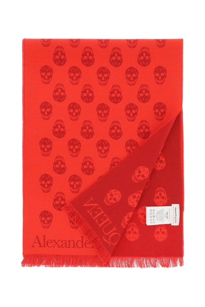 Shop Alexander Mcqueen Reversible Skull Wool Scarf In Rosso