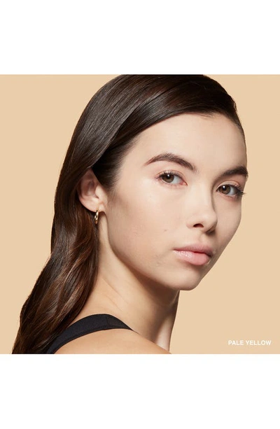 Bobbi Brown Sheer Finish Pressed Setting Powder In Pale Yellow