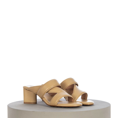 Pre-owned Bottega Veneta 840$ 'the Band' Strap Mule Sandal, Cane Sugar Leather, Padded In Beige