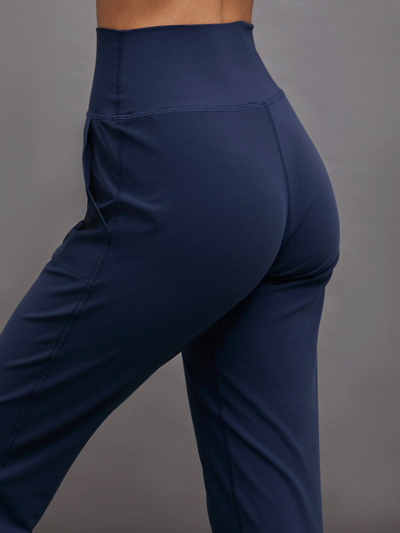 Carbon38 Jogger In Melt - Navy Blazer