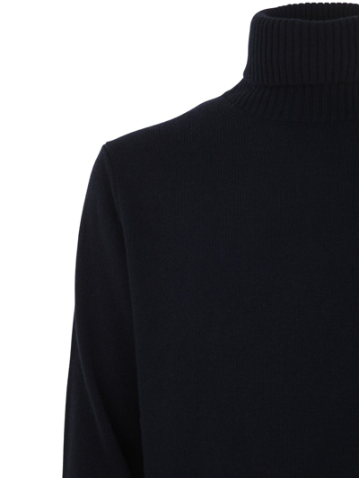 Nuur Turtle Neck Pullover