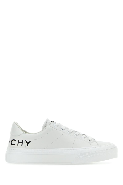 Shop Givenchy Sneakers In Whiteblack