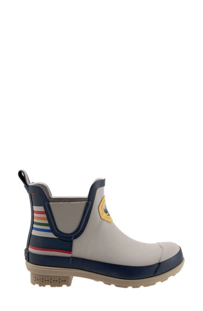 Shop Pendleton Yellowstone National Park Waterproof Chelsea Boot In Grey