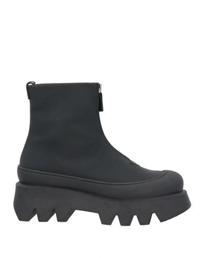 Shop Lofina Woman Ankle Boots Black Size 6 Soft Leather