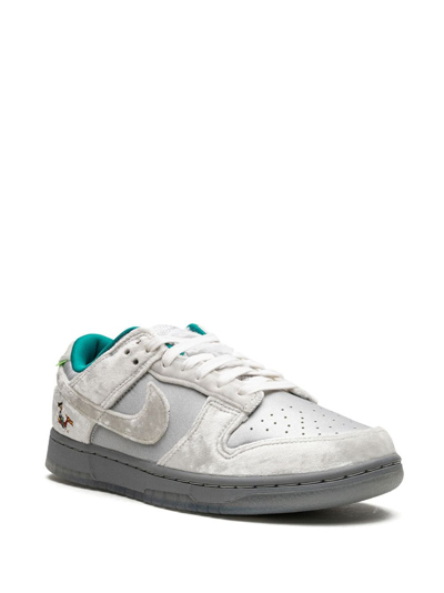 Shop Nike Dunk Low "ice" Sneakers In Grau