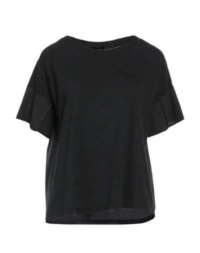 Shop Roberto Collina Woman T-shirt Black Size S Cotton