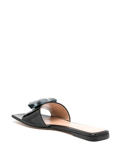Gianvito Rossi Jaipur Leather Flat Sandals In Black