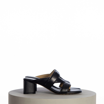 Pre-owned Bottega Veneta 840$ 'the Band' Strap Mule Sandal, Black Leather, Padded