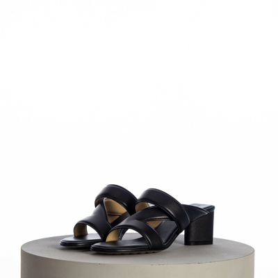 Pre-owned Bottega Veneta 840$ 'the Band' Strap Mule Sandal, Black Leather, Padded