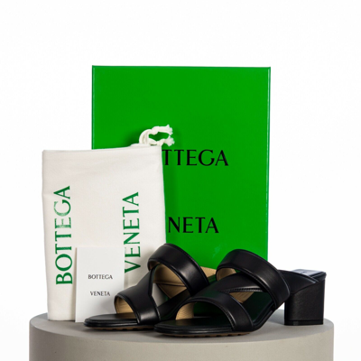 Pre-owned Bottega Veneta 840$ 'the Band' Strap Mule Sandal, Black Leather, Padded