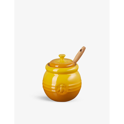Le Creuset Nectar Stoneware Honey Pot And Dipper 12cm In Nectar