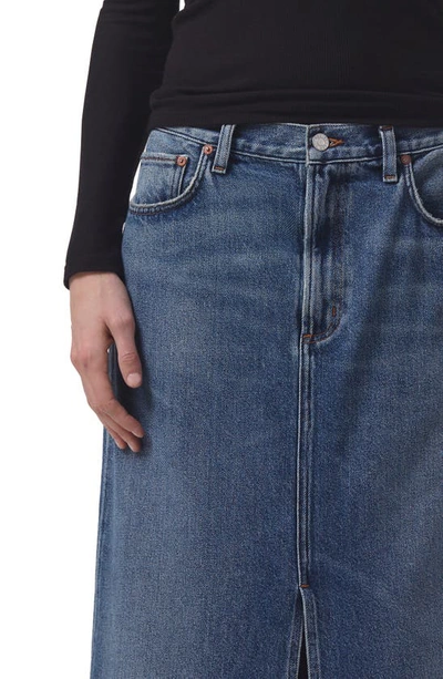 Shop Agolde Leif Longline Denim Skirt In Swing