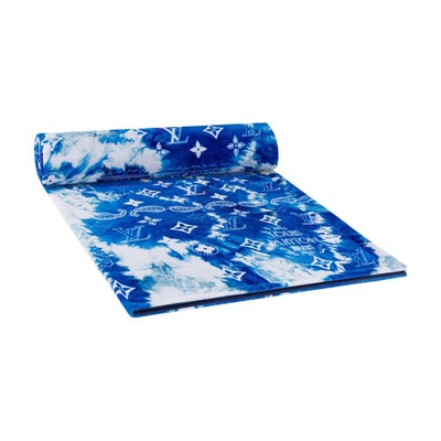 Shop Louis Vuitton Monogram Bandana Beach Towel In Bleu