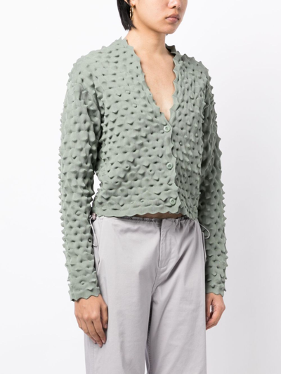 Jnby V-neck Cropped Cardigan In Grün