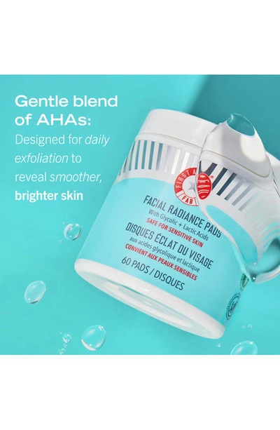 First Aid Beauty Facial Radiance Pads With Glycolic + Lactic Acids – Exfoliating Pads With Aha, 28 Pads