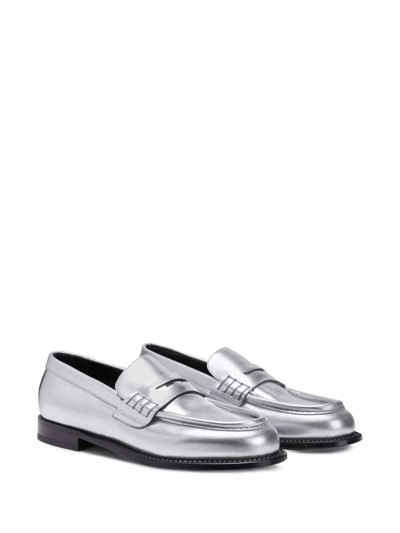 Shop Giuseppe Zanotti Euro Metallic-effect Leather Loafers In Silber
