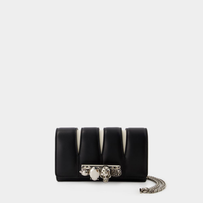 Alexander Mcqueen The Slash Smooth Leather Bag In Black