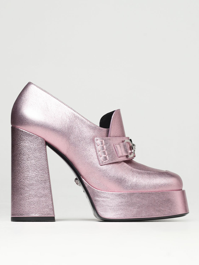 Shop Versace Medusa '95 Pumps In Micro-grain Laminated Leather In Pink