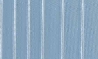 Kenneth Cole Flying Axis 20" Spinner Suitcase In Dream Blue