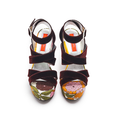 La Doublej Medal Wedge In Big Flower Rose