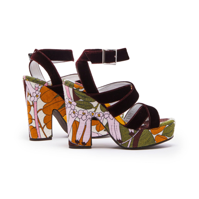 La Doublej Medal Wedge In Big Flower Rose