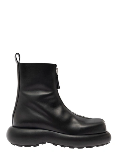 Shop Jil Sander Strong Form Semi-shiny Calf Leather Trunk Ankle Boot In Black