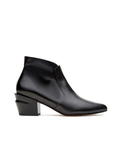 Robert Clergerie Agate Low Western Boot In Black