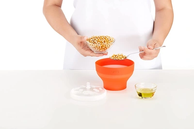 Lekue Mini Microwave Popcorn Maker, Set Of 2 In Red