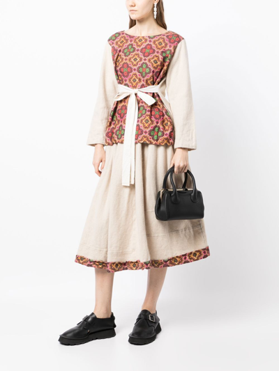 Shop Comme Des Garçons Tao Contrasting-trim Pleated Skirt In Neutrals