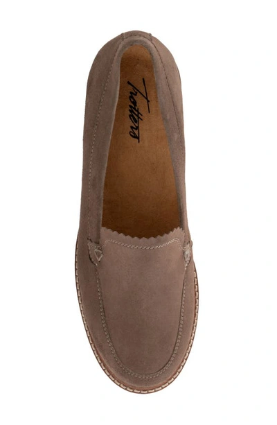Trotters Fayth Loafer In Stone Suede