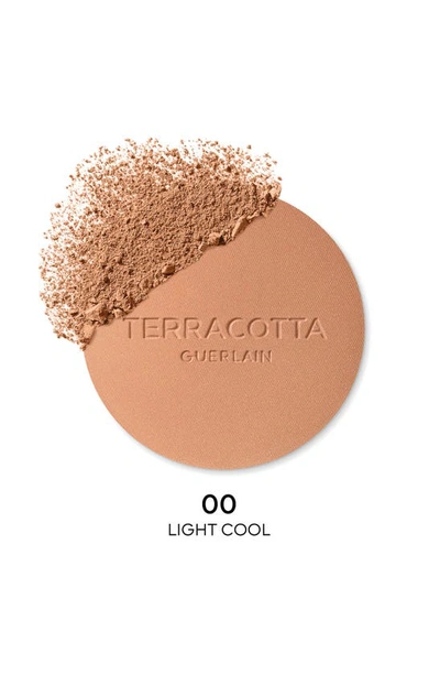 Shop Guerlain Terracotta Sunkissed Natural Bronzer Powder In 00 Light Cool