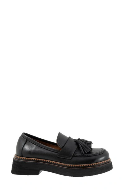 Shop Bueno Gillian Tassel Platform Loafer In Black