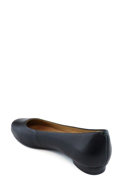 Shop Marc Joseph New York Ferris Flat In Black Napa Soft