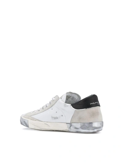 Shop Philippe Model Prsx Low Sneakers Shoes In Ma02 Foxy Lamine` Blanc Argent