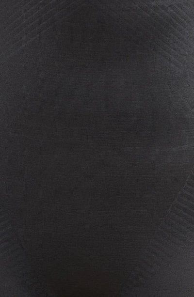 Spanxr Spanx® Spanxshape™ Invisible High Waist Mid Thigh Shorts In Very Black