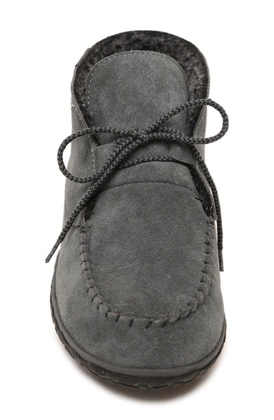 Minnetonka Torrey Berber Fleece Lined Slipper Boot In Charcoal