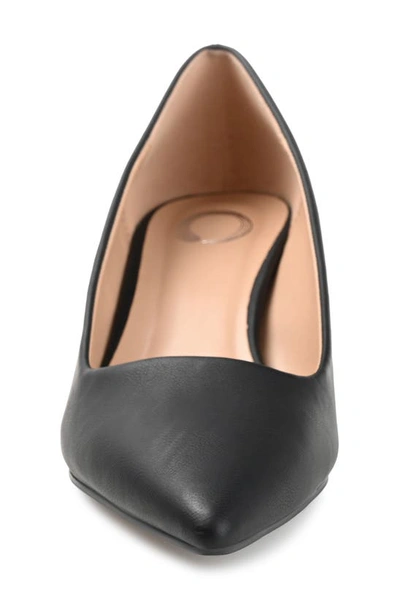 Journee Collection Celica Pump In Black