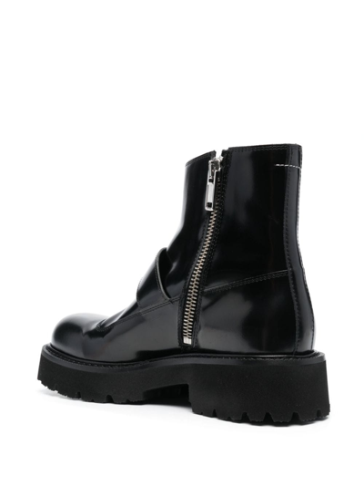 Shop Mm6 Maison Margiela Round-toe Leather Ankle Boots In 黑色